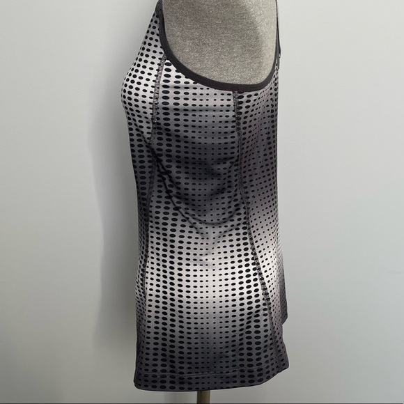 NIKE Dri-Fit Tank with attached Bra - Picture 5 of 9